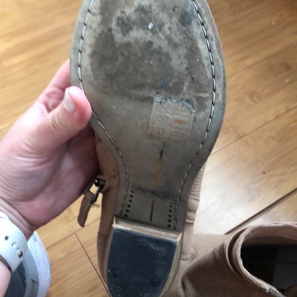 Dolce vita tan perforated booties - Picture 4 of 5